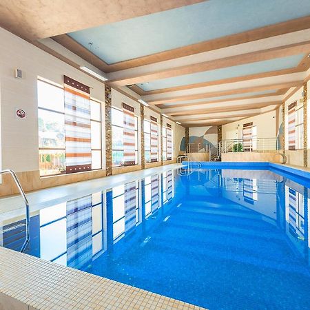Hotel Olivia Medical Spa Skomielna Czarna Kültér fotó
