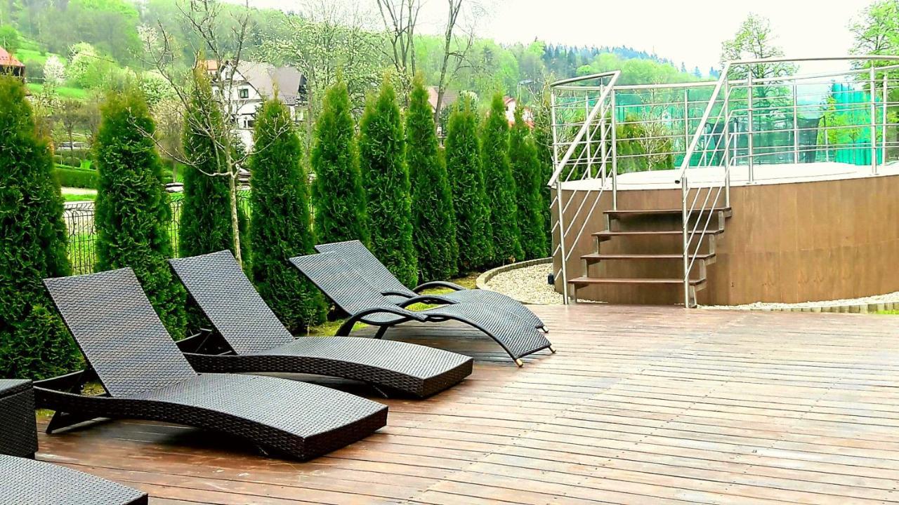 Hotel Olivia Medical Spa Skomielna Czarna Kültér fotó