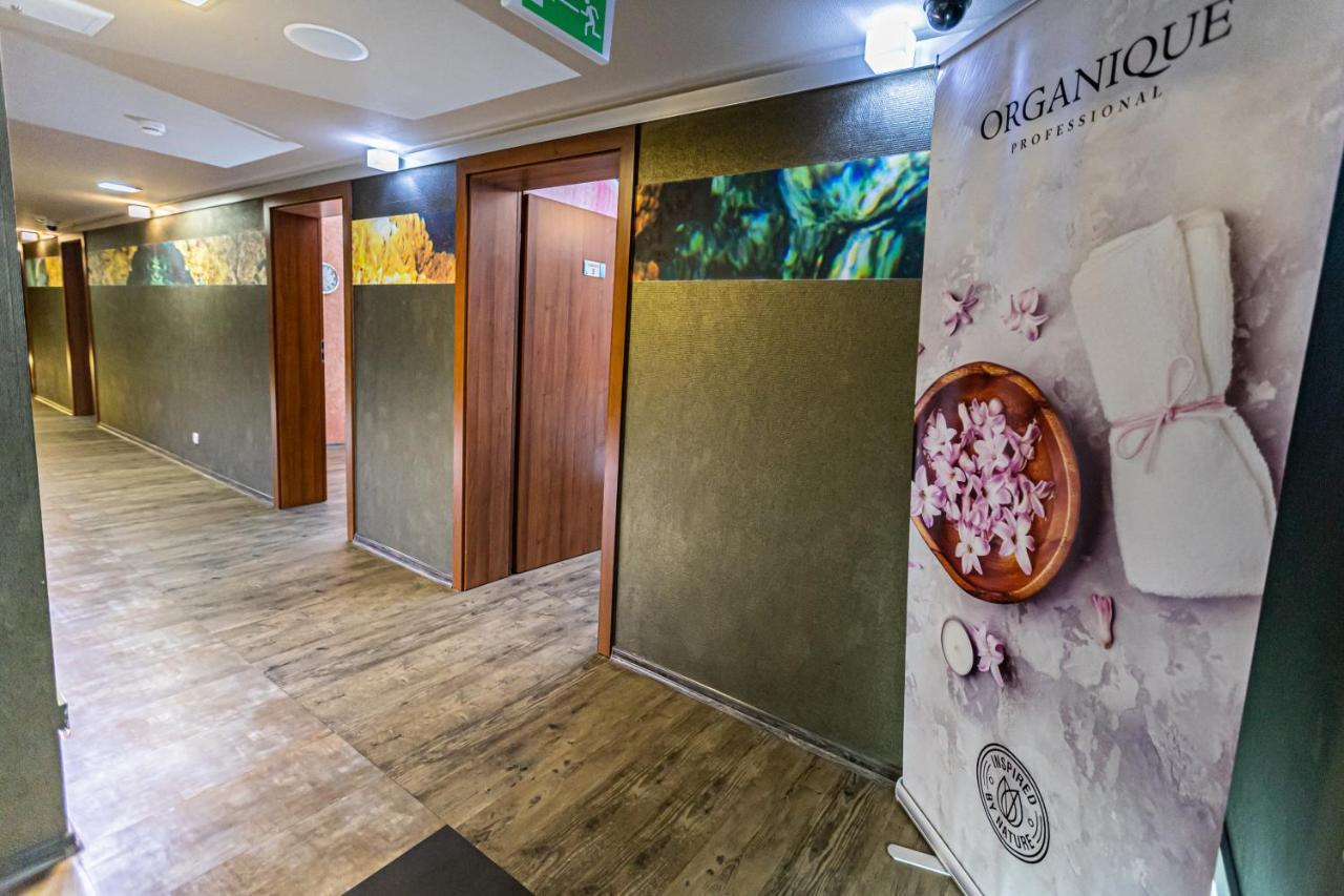 Hotel Olivia Medical Spa Skomielna Czarna Kültér fotó